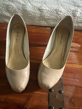 Madden Girl Nude Patent Round-Toe Pumps